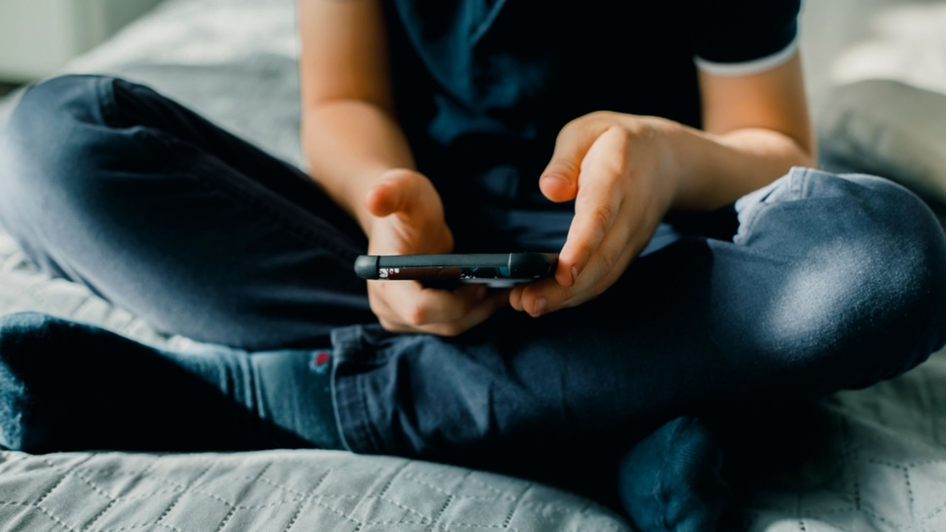 13 yaş altı çocuklara sosyal medya yasaklandı mı?