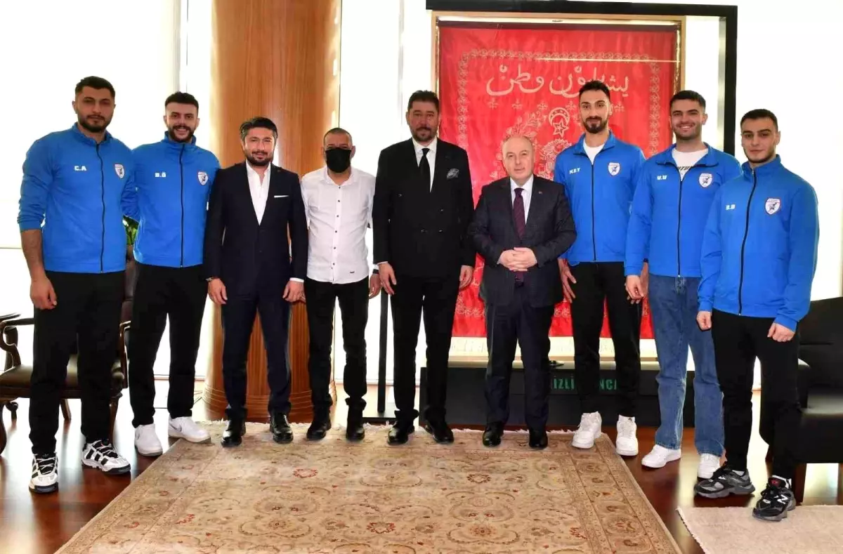 Denizlispor Vali Coşkun’u Ziyaret Etti