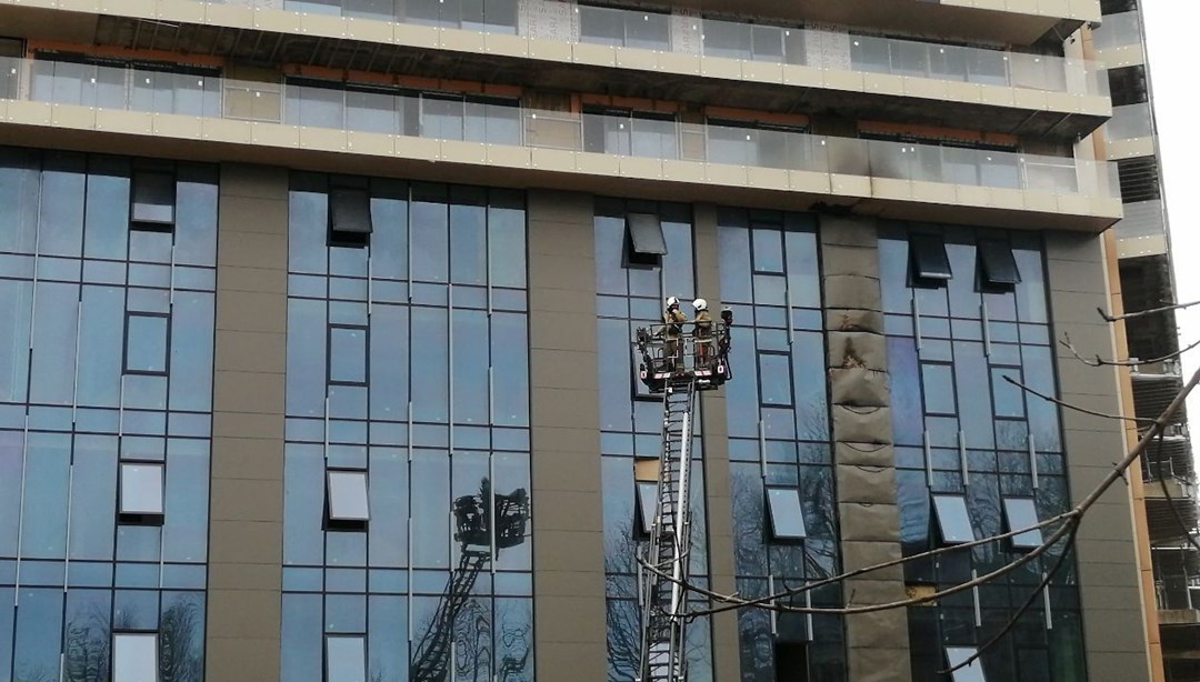 İstanbul’da 30 katlı otel inşaatında yangın