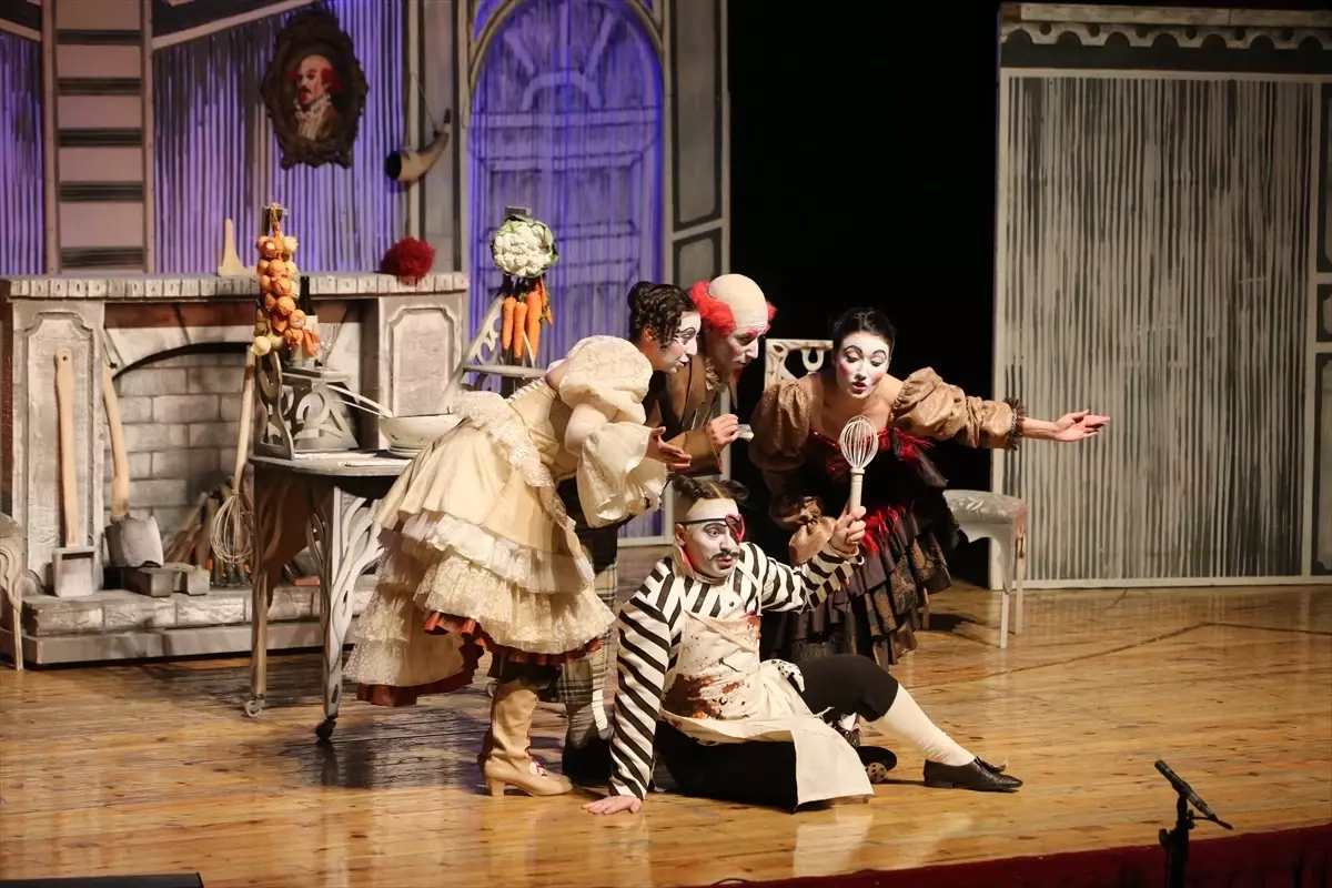 Tokat’ta ‘Doktor Mucize’ Operası Sahnelendi